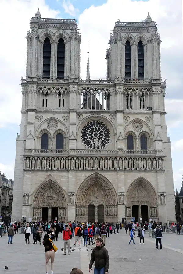 Notre Dames de Paris