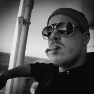 EPHK, Interview, photo portrait de l'auteur des BD, en N&B